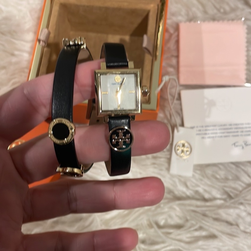 Tory Burch
Saucy Charm Double Wrap Watch, 25mm - Picture 3 of 4